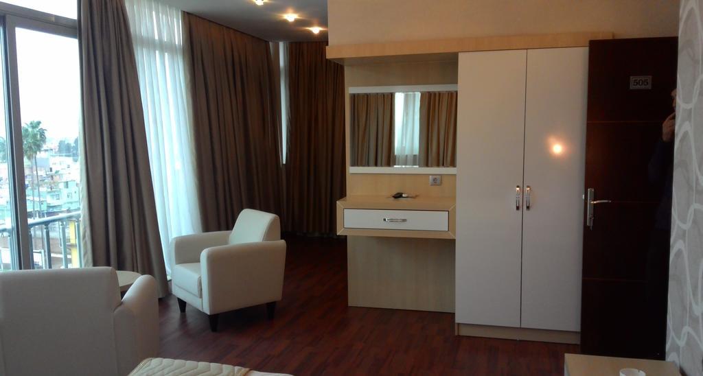 Guney Adana Otel المظهر الخارجي الصورة