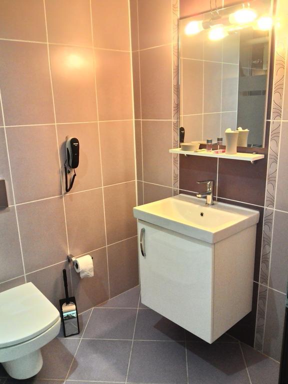 Guney Adana Otel الغرفة الصورة