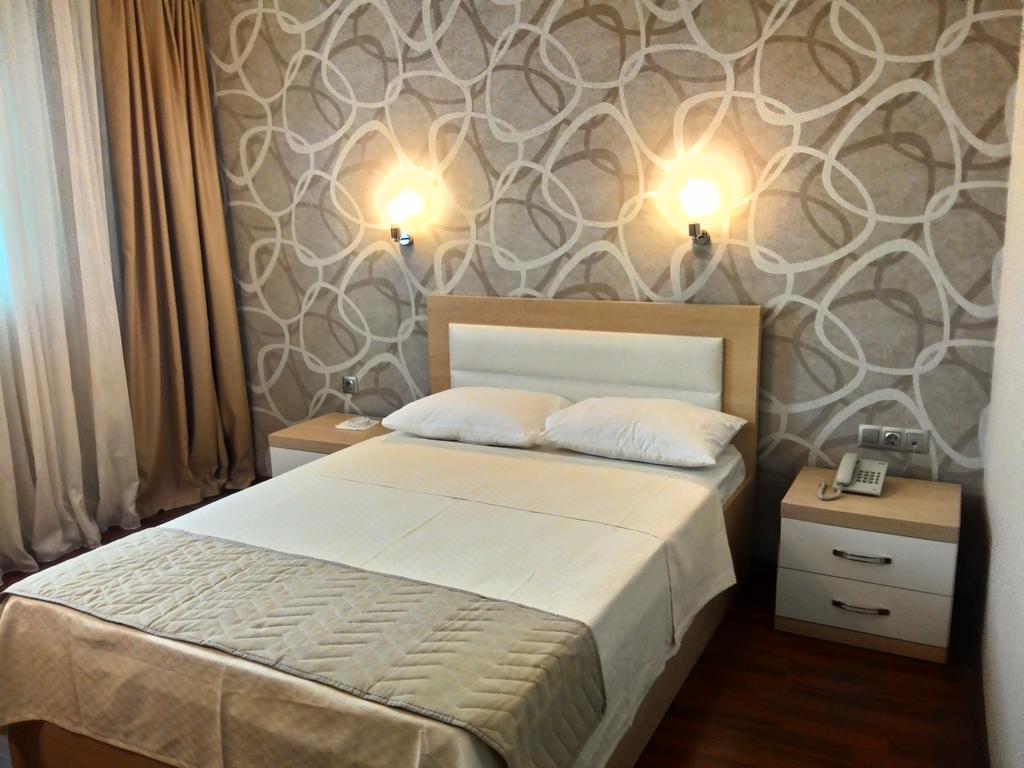 Guney Adana Otel الغرفة الصورة
